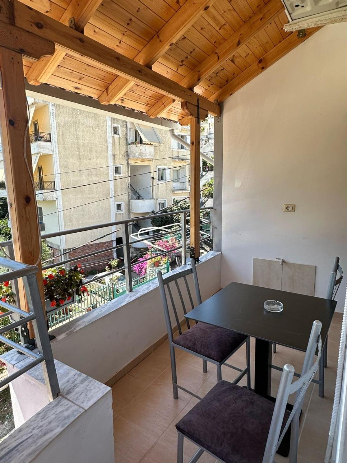 Evelina Ernild Rooms Sarandë エクステリア 写真