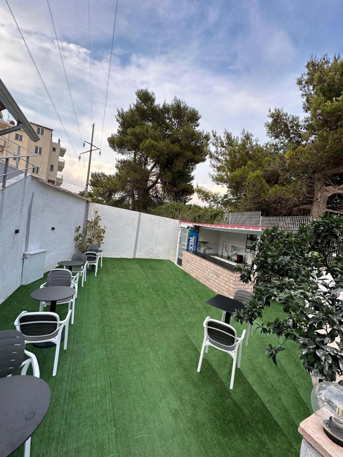 Evelina Ernild Rooms Sarandë エクステリア 写真