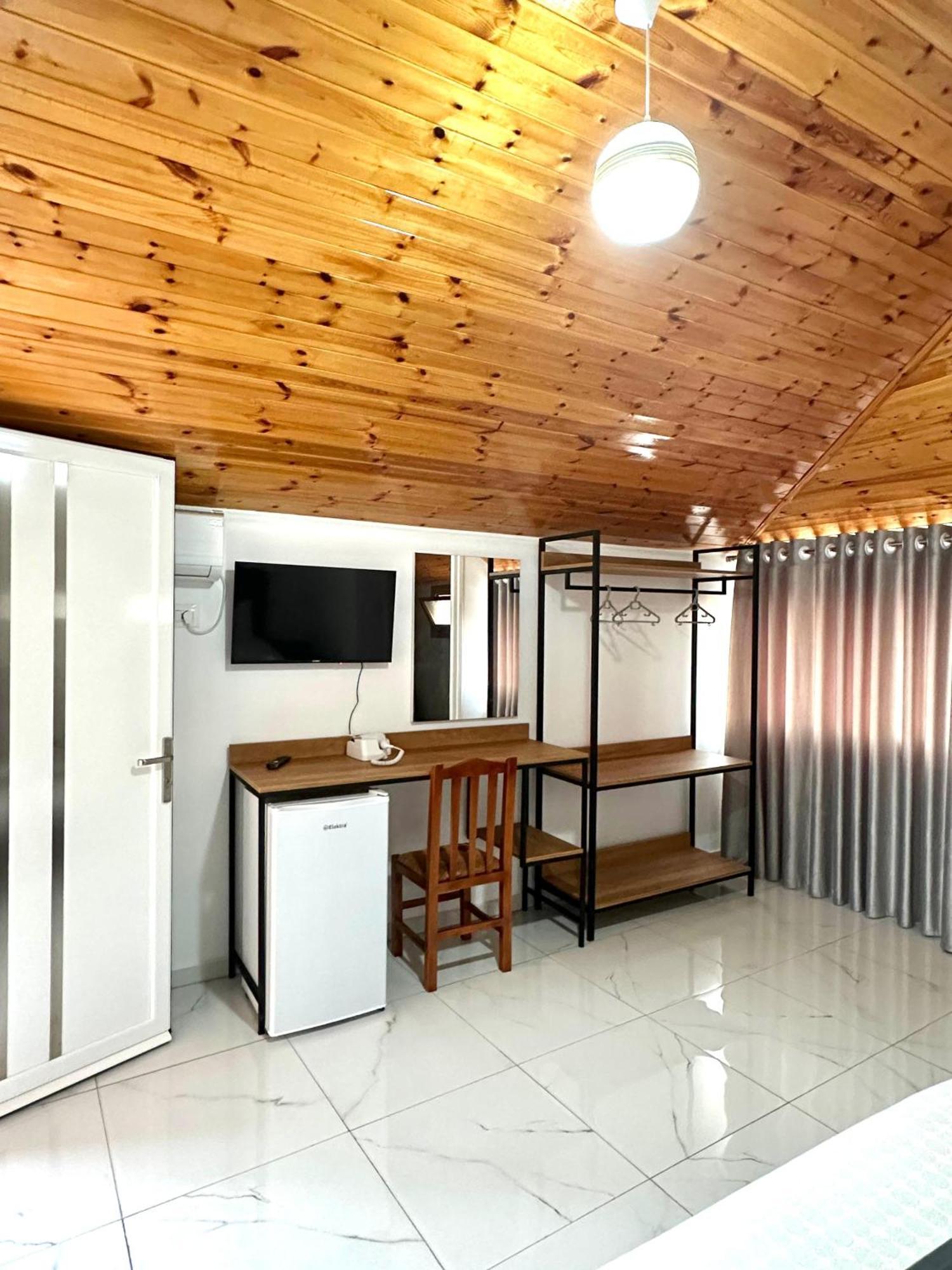 Evelina Ernild Rooms Sarandë エクステリア 写真